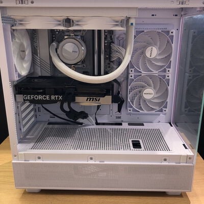 【甲府飯田店】中古  自作パソコン(Ryzen 7 8700G/32GB/SSD2TB/RTX5070/W11H) 4720001777 