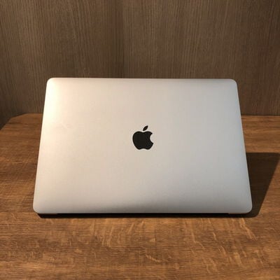 【姫路店】中古  Apple MacBook Pro 13インチ 2017 シルバー Core i5 2.3GHz/8GB/256GB SSD MPXU2J/A 135869 