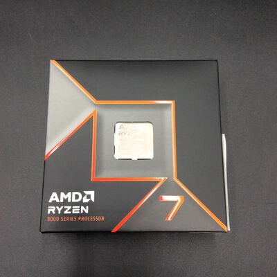 【秋葉原本店】中古  AMD Ryzen 7 9700X (AM5/3.8GHz/40M/C8/T16/65W) 169022 