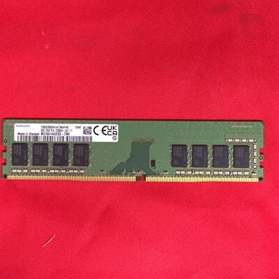 【千葉店】中古  Samsung M378A1K43EB2-CWE（DDR4 PC4-25600 8GB） 3250005538 
