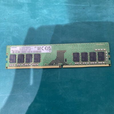 【浦添城間店(沖縄)】中古  PC4-25600 8GB デスクトップ用(DDR4-3200) 140727 