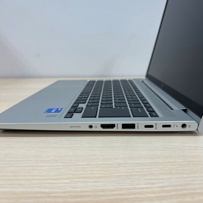 【静岡東瀬名店】中古  HP ELITEBOOK 640 G10 (Intel Core i5 1335U/16GB/512GB/オンボード/あり/なし/Win11Pro) 168486 