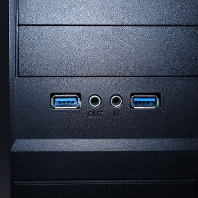 【通販センター】中古  THIRDWAVE Magnate EM041(Intel Core i7 9700/32GB DDR4 (PC4)/SSD500GB/DVDマルチ/NVIDIA GeForce GTX 1650 4GB/W11H64 MAR) 204663 