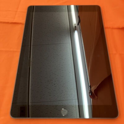 【なんば店】中古  Apple iPad 10.2インチ (第8世代/2020) Wi-Fi 32GB スペースグレイ MYL92J/A 143620【在庫処分!】 
