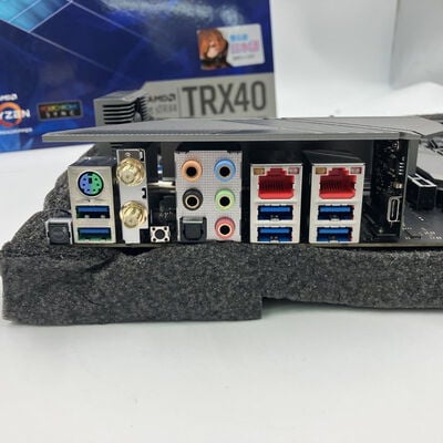 【なんば店】中古  ASRock TRX40 Creator (TRX40 sTRX4 DDR4 ATX) 1460016460 