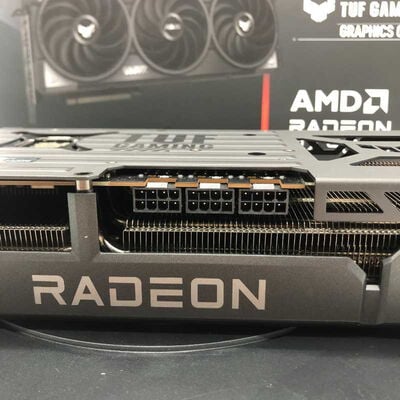 【郡山安積店】中古  ASUS TUF-RX9070XT-O16G-GAMING (RX9070XT 16G) 176938 