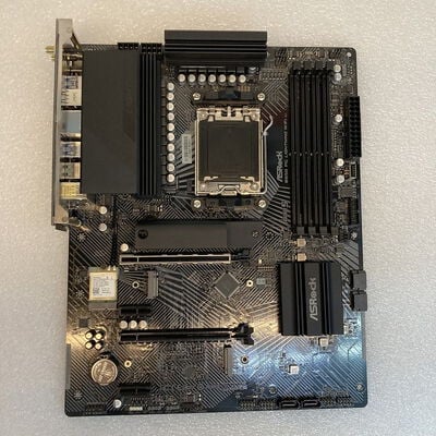 【京都店】中古  ASRock B650 PG Lightning WiFi (B650 AM5 ATX DDR5) 3180005961 