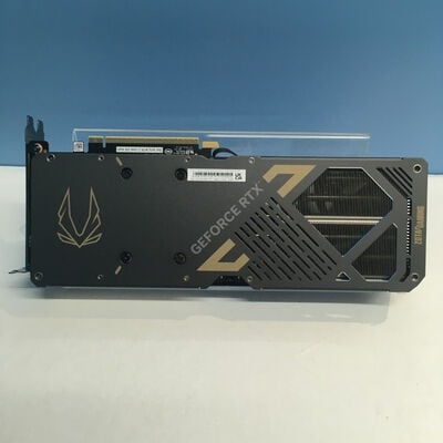 【博多店】中古  ZOTAC ZT-B50700D-10P SOLID (RTX5070 12GB) 176910 