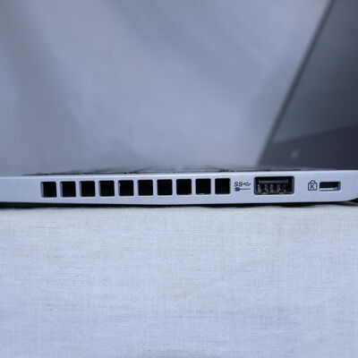 【通販センター】中古  【ジャンク品/保証無/返品質問不可】NEC VersaPro タイプVB PC-VKM17BZG4 (Core i5 8350U/8GB/SSD256GB/-/オンボード/12.5/1366x768/Wi-Fi/WEBCAM/W11H64 MAR) 186213 