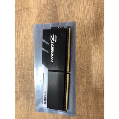 【宮崎恒久店】中古  PC4-25600 8GB デスクトップ用 140727 
