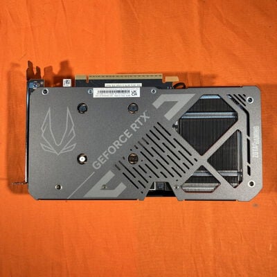 【なんば店】中古  ZOTAC ZT-B50620E-10M (RTX5060Ti 16G Twin Edge) 3280021638 