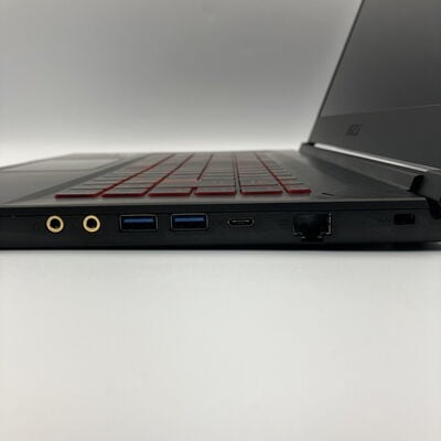 【町田店】中古  MSI GF63 Thin 11 UC 3330003579 
