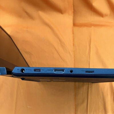【なんば店】中古  dynabook dynabook S73/DP (INTEL Core i7 8650U 1.9GHz/16GB/SSD512GB/-/オンボード/13.3/1920x1080/Wi-Fi/WEBCAM/W11H64) 179541 