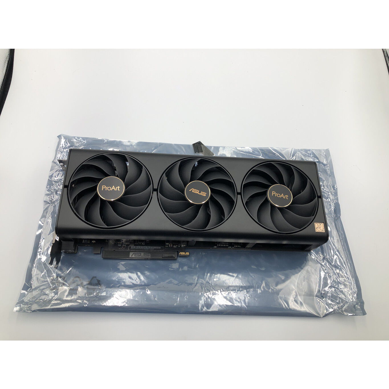 【中古】ASUS ProArt GeForce RTX 4070 Ti 12GB ASUS 〔中古〕PROART-RTX4070TI-O12G（中古保証1ヶ月間