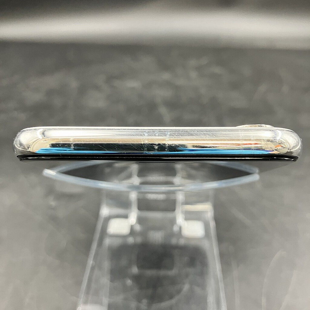 中古 【SIMロック解除済み】【docomo】 iPhoneX 64GB (シルバー