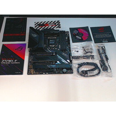【前橋ｲﾝﾀｰｱｶﾏﾙ店】中古  ASUS ROG STRIX Z590-F GAMING WIFI(Z590 1200 ATX) 144850 