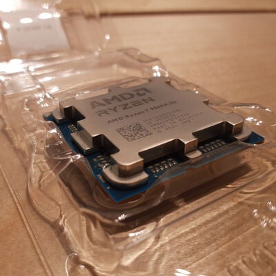 【鹿児島店】中古  AMD Ryzen 7 9800X3D (AM5/4.7/104M/C8/T16/120W) 172566 