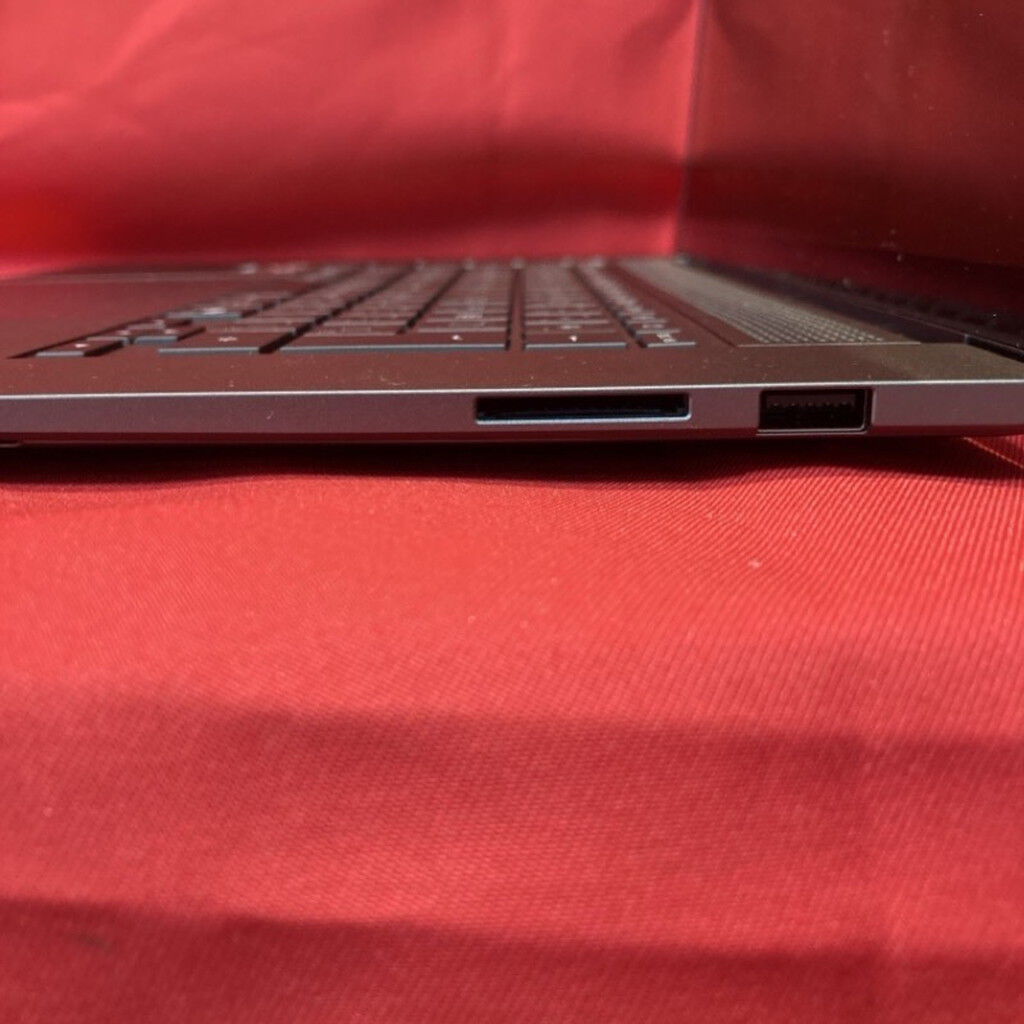 中古 ASUS Zenbook S 16 UM5606GA 3250006843 （398695） ｜ パソコン