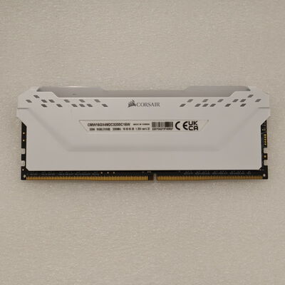 【通販センター】中古  PC4-25600 8GB デスクトップ用(DDR4-3200) 140727 