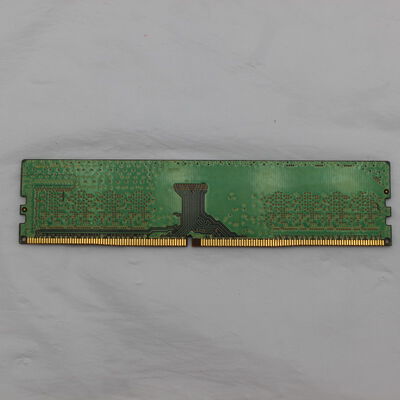 【通販センター】中古  PC4-21300 8GB デスクトップ用(DDR4-2666) 126165 