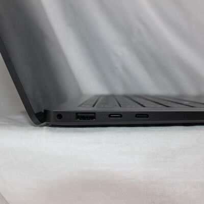 【通販センター】中古  【ジャンク品/保証無/返品質問不可】MicroSoft Surface ZHI-00020 (Snapdragon X Elite/32GB/SSD1TB/OS無) 198076 