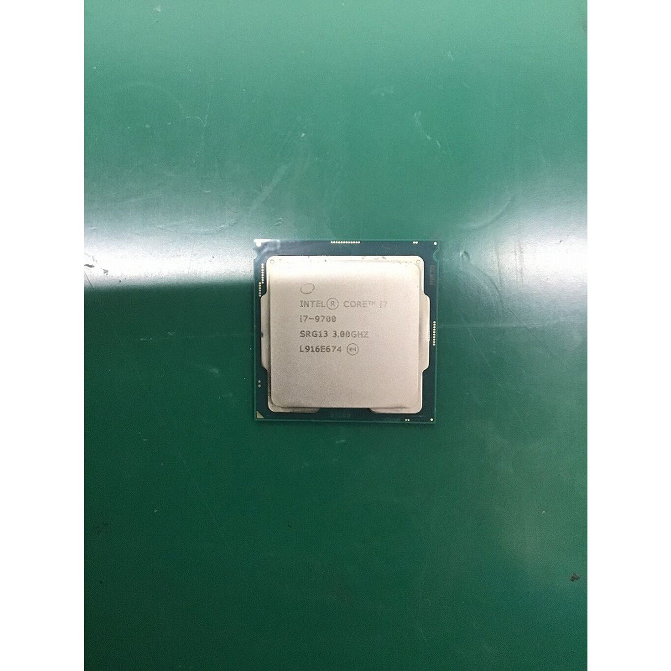 中古 Intel Core i7 9700 (1151/3.00GHz/12M/C8/T8) 4780001573
