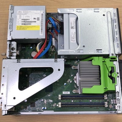【甲府飯田店】中古  富士通 ESPRIMO D588/TX(i5 8500/16GB/SSD240GB/W11P) 4720003089 