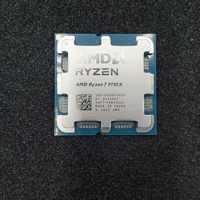 【大須店】中古  AMD Ryzen 7 9700X (AM5/3.8GHz/40M/C8/T16/65W) 169022 