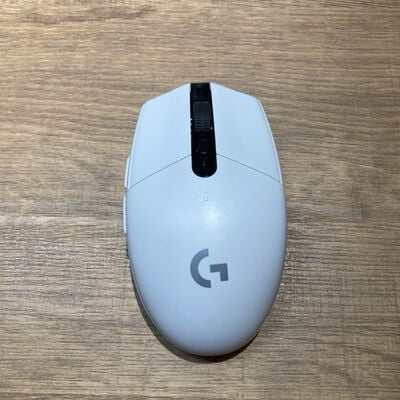 【堺七道店】中古  	Logicool G304 (LIGHTSPEED ワイヤレスゲーミングマウス ホワイト) 4660001310 