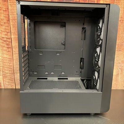 【富士青葉店】中古  Thermaltake CA-1X2-00M1WN-00(S200 TG ATX BK) 5070001138 