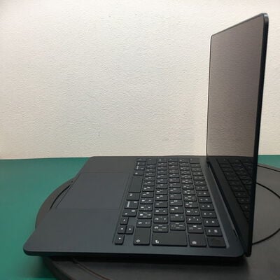 【佐賀南部バイパス店】中古  Apple MacBook Air 13インチ 2024（M3/8GB/256GB）ミッドナイト MRXV3J/A 3180006131 