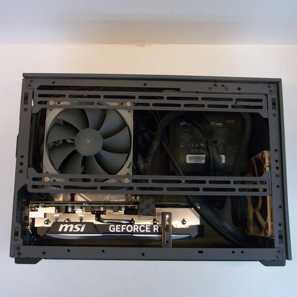 中古 自作PC(Ryzen 7 9800X3D/32GB/SSD500GB+SSD2TB/なし/RTX4070 Ti