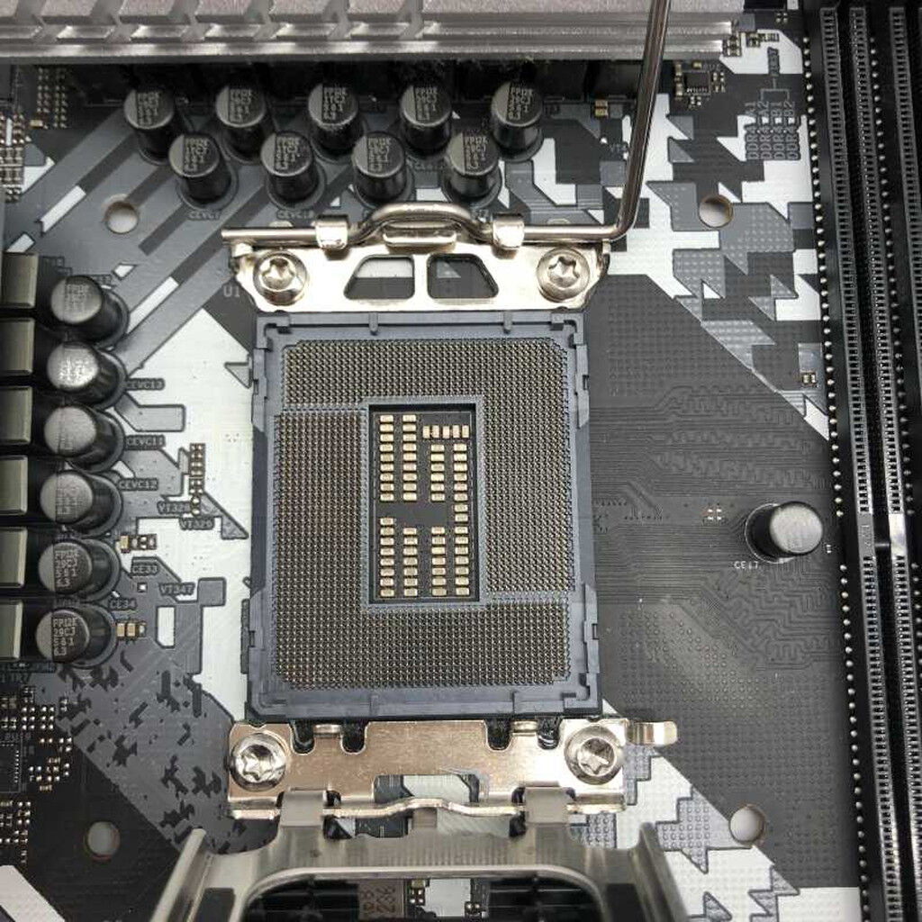 中古 ASRock Z690 Steel Legend (Z690 1700 ATX DDR4) 148230 （377971