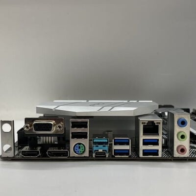 【八王子店】中古  ASRock B550M Pro4 (B550 AM4 mATX DDR4) 142938 