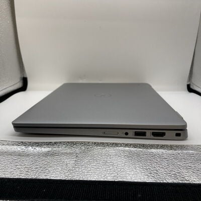 【八王子店】中古  DELL Latitude 5320 (Intel Core i7 1185G7 3.0GHz/16GB/SSD256GB/-/-/13.3/1920x1080/Wi-Fi/WEBCAM/W11H64) 180537 