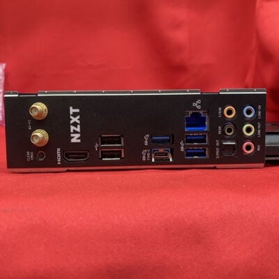 【千葉店】中古  NZXT　N7 Z490 N7-Z49XT-B1 3250006755 