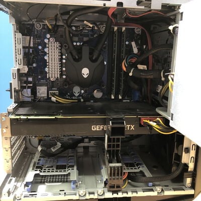 【甲府飯田店】中古  DELL Alienware Aurora R8(i9 9900K/16GB/SSD512GB/RTX2080Ti/W11H) 4720002147 
