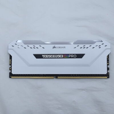 【通販センター】中古  PC4-25600 8GB デスクトップ用(DDR4-3200) 140727 