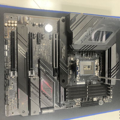 【大宮店】中古  ASUS ROG STRIX Z790-F GAMING WIFI (Z790 1700 ATX DDR5) 175321 