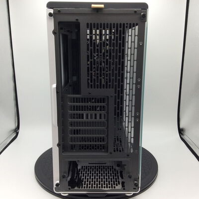 【浜松店】中古  FractalDesign FD-C-NOR1C-04(North Chalk WH TGC) 1300008215 