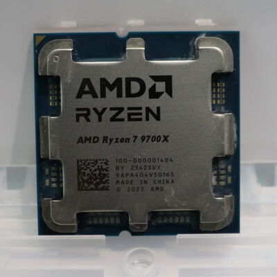 【札幌店】中古  AMD Ryzen 7 9700X (AM5/3.8GHz/40M/C8/T16/65W) 169022 