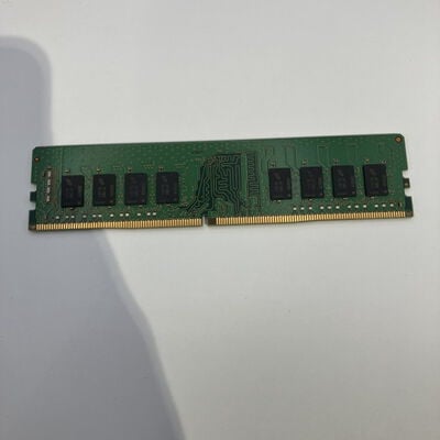 【なんば店】中古  PC4-25600 32GB デスクトップ用(DDR4-3200) 143224 