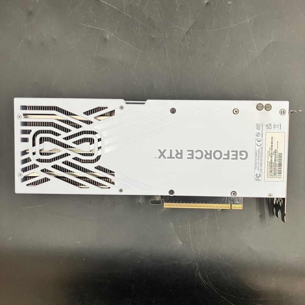 中古 Palit NE75070U19K9-GB2050W (RTX5070 12GB WHITE OC) 188946