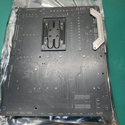 【浦添城間店(沖縄)】中古  ASRock B850 LiveMixer WiFi (B850 AM5 ATX DDR5) 175466 