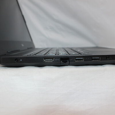 【通販センター】中古  DELL Vostro 3590(Intel Core i5 10210U 1.60GHz/16GB DDR4/SSD256GB/-/オンボード/15.6/1920x1080/GbE/Wi-Fi/WEBCAM/W11P/VBT) 197843 