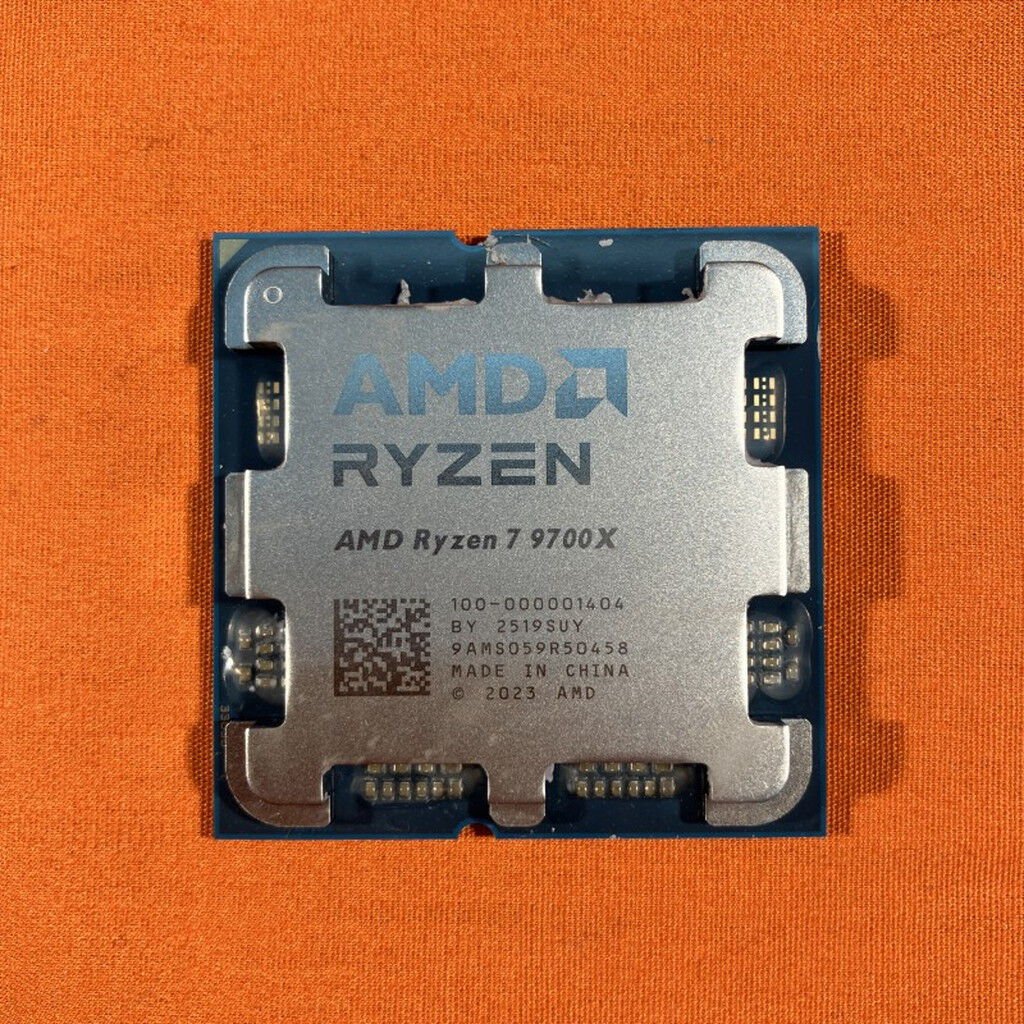 Ryzen7 9700X 中古 中古】AMD Ryzen 7 9700X (3.8GHz/TC:5.5GHz) BOX AM5/8C/16T/L3 32MB