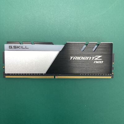 【神戸・三宮店】中古  PC4-28800 8GB デスクトップ用 140733 