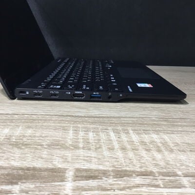 【松山環状枝松店】中古  FUJITSU LIFE BOOK U9311/FX(i5-1135G7/8GB/SSD256GB/無し/オンボード/13.3/1920x1080/W10P) 4560001430 