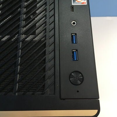 【博多店】中古  自作パソコン (Ryzen 5 5600/32GB/SSD500GB+500GB+256GB/RX9060XT 16GB/OSなし) 3310006518 