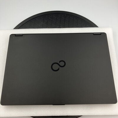 【新潟店】中古  FUJITSU LIFEBOOK U7410 (INTEL Core i5 10310U 1.7GHz/16GB/SSD256GB/-/オンボード/14/1366x768/Wi-Fi/WEBCAM/W11H64) 180534 